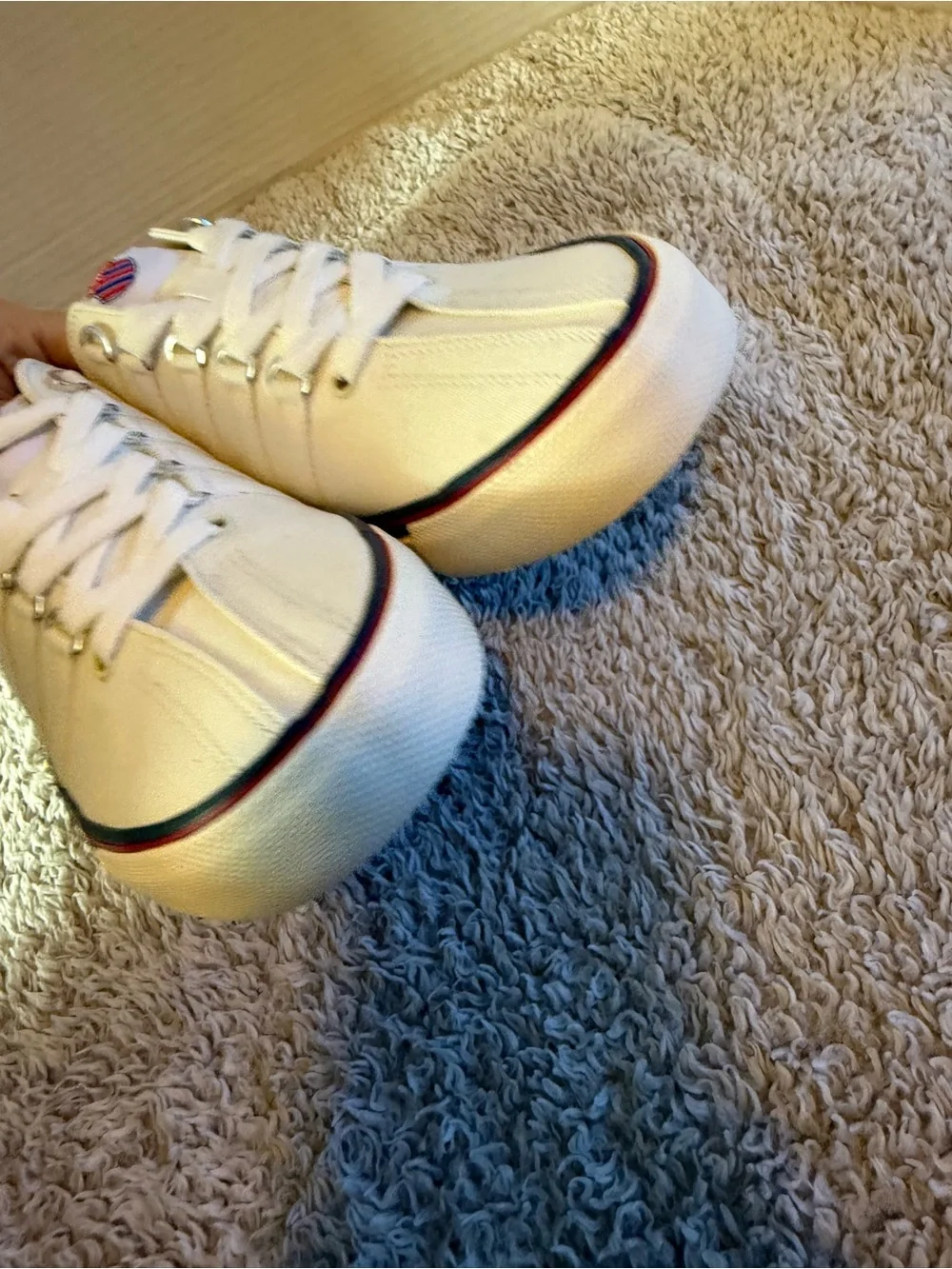 K-Swiss Women's Surf 'n Turf Og Sneaker, White/Classic Blue/Ribbon sz 10 new - Picture 4 of 10